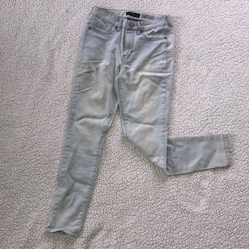 🌴Aéropostale light wash jeggings
